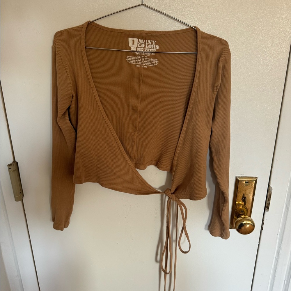 Big Bud Press Wrap Top
